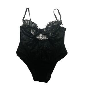 Timing Lace Teddy Size Medium NWT Black